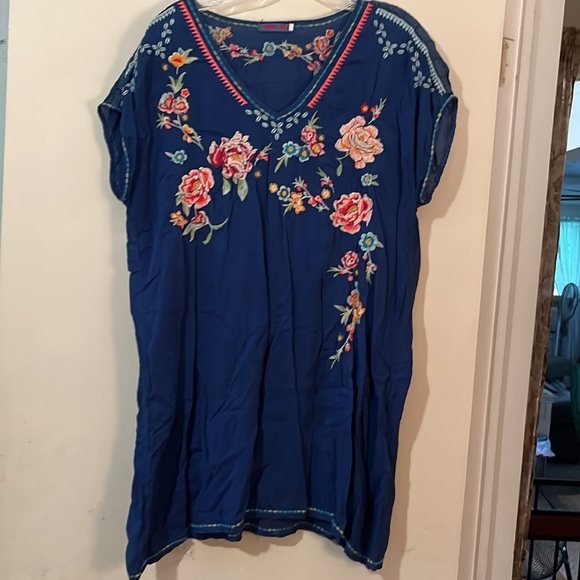 Johnny Was Navy Floral Embroidered Blouse - Picture 7 of 8